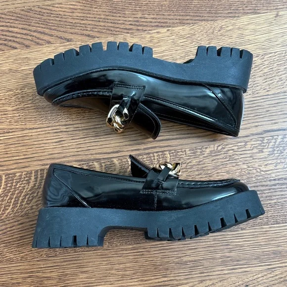 GUESS Hillford‎ Black Lug Sole Chunky Platform Loafers Preppy Patent Chain Y2K 7 - Picture 9 of 10